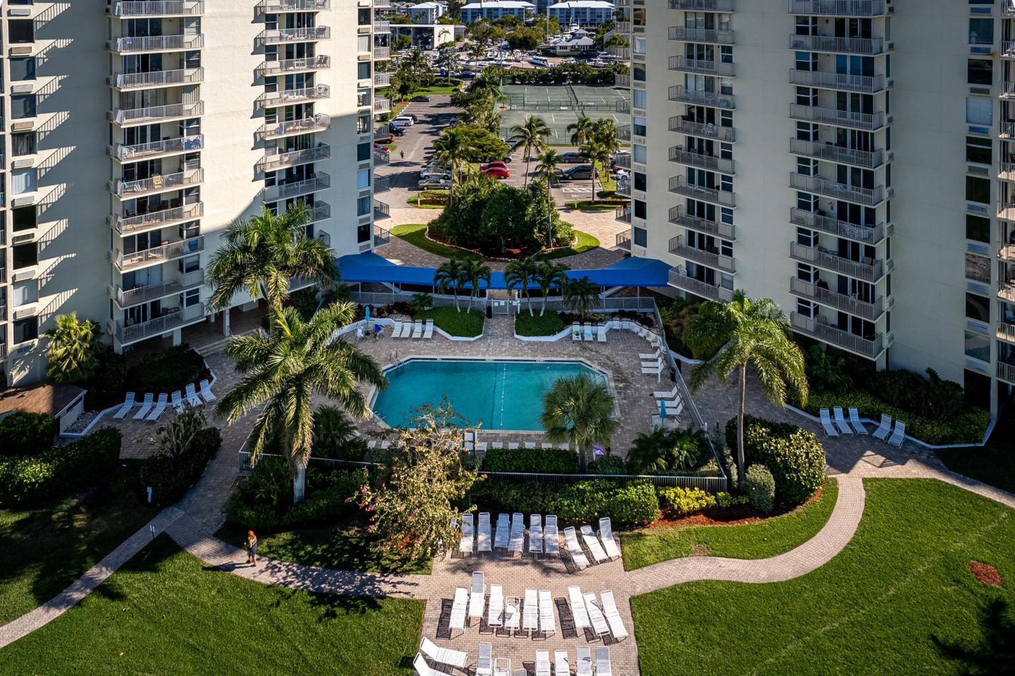 Willa Beachfront Bliss: Gulf Views, Pool & Pet-Friendly Fort Myers Beach Zewnętrze zdjęcie