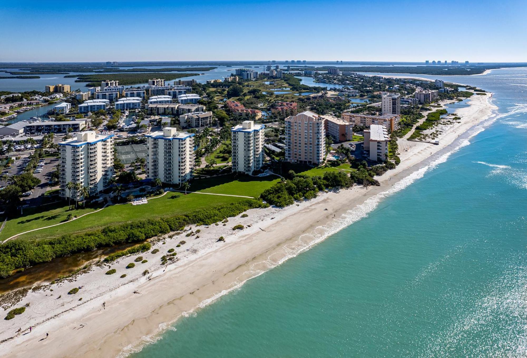 Willa Beachfront Bliss: Gulf Views, Pool & Pet-Friendly Fort Myers Beach Zewnętrze zdjęcie